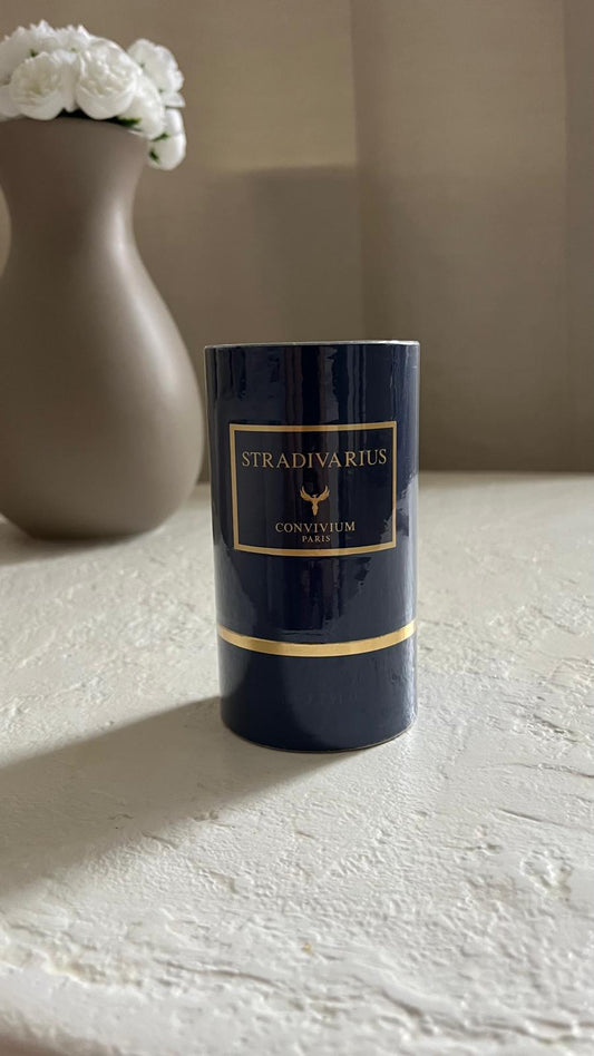 Données Techniques :
Nom du parfum : Stradivarius
Marque : Collection Privée
Genre : Unisexe
Contenance : 50 mL
Profil Olfactif :

Notes de tête : mandarine, pêche, tubéreuse (jacinthe de nuit)
Notes de cœur : gardénia, Jasmin, iris (extrait de carotte)